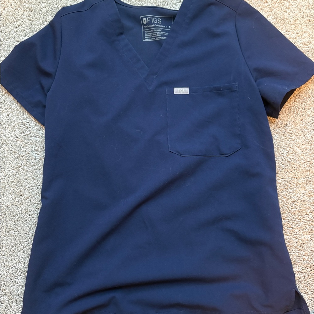 Figs Navy Blue V-Neck Scrub Top and High waisted Joggers - size small
